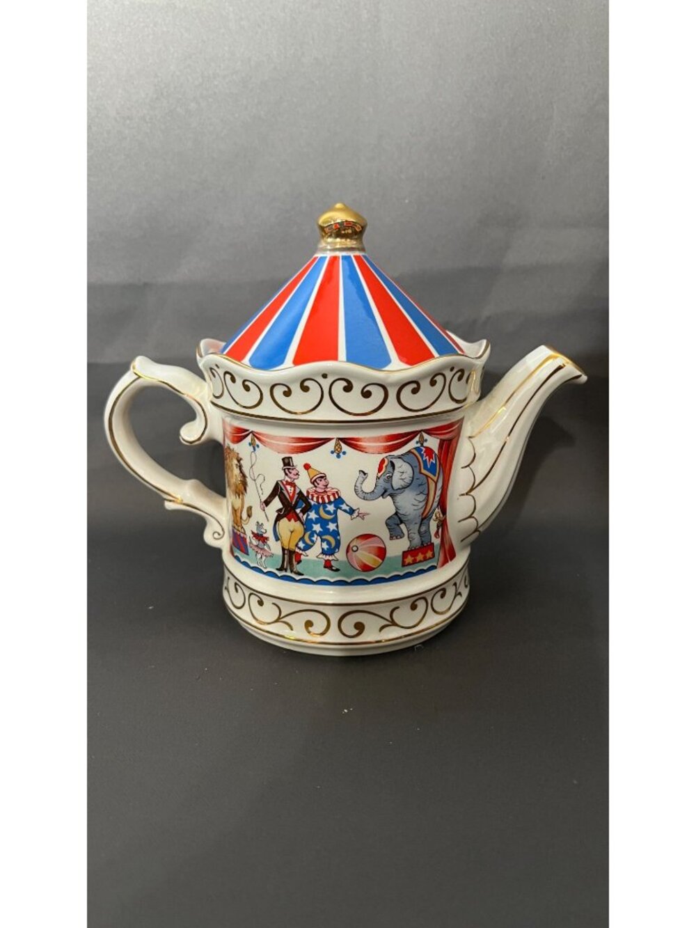 Sadler Edwardian Entertainments Circus Teapot Staffordshire England Gold Trim Co